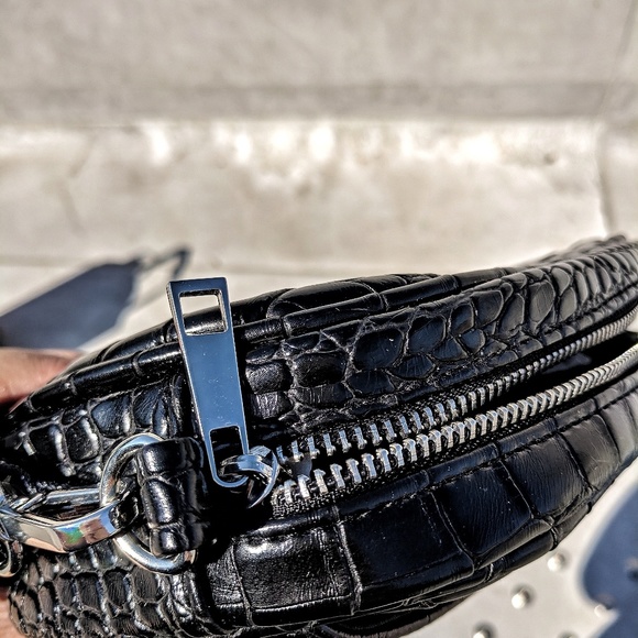 Luxe Crossbody Bag🛍️ - Picture 7 of 8